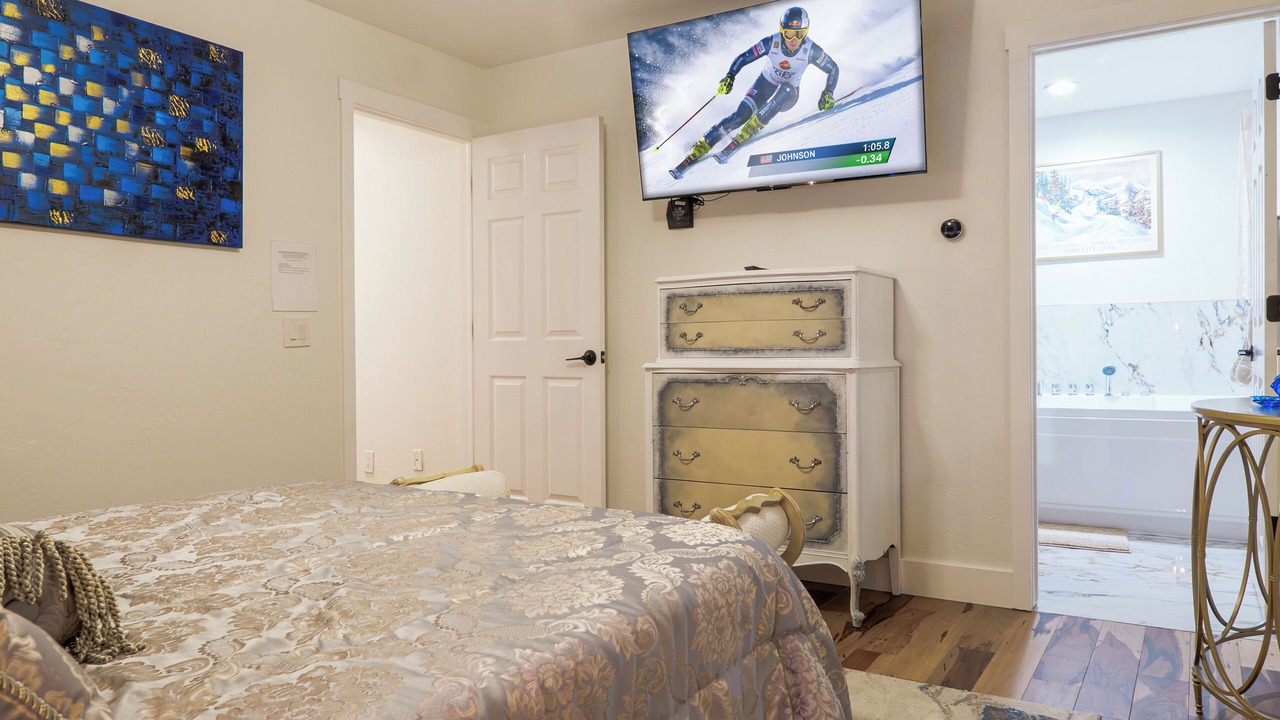 Photo of Bedroom in Summit Park