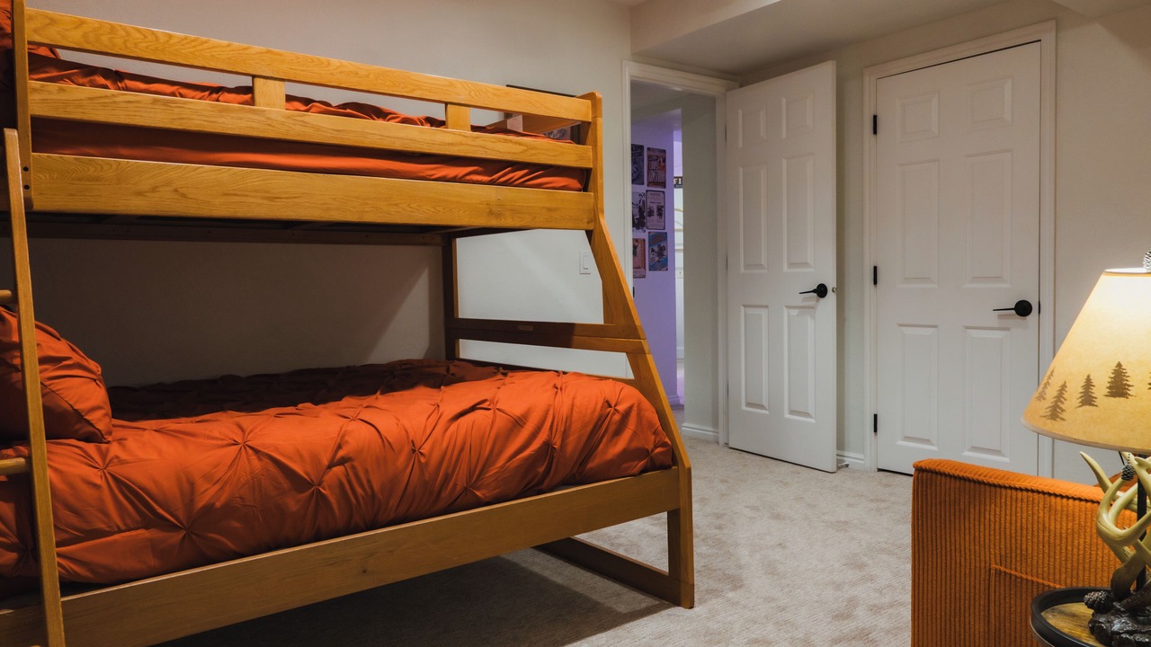 Photo of Bedroom in Summit Park