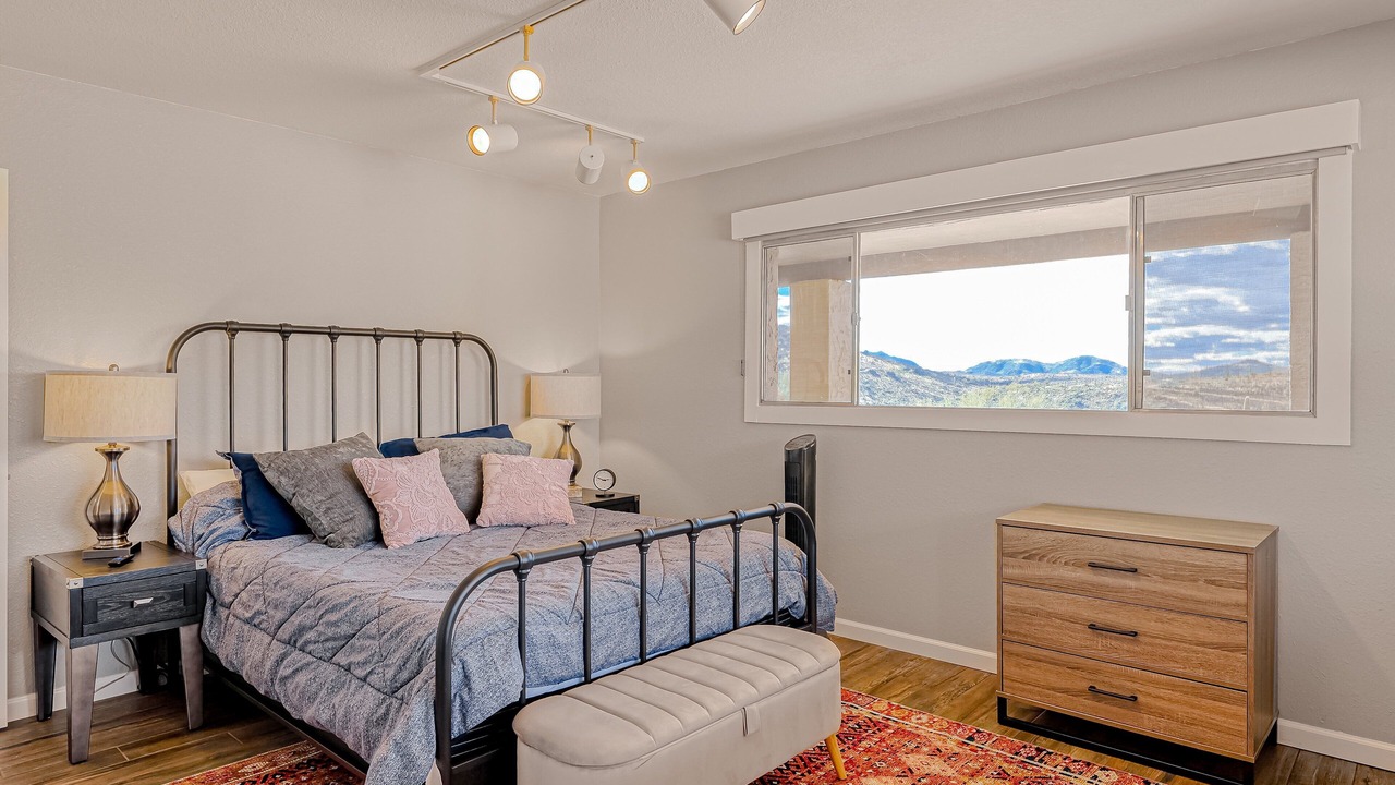 Photo of Bedroom in Cave Creek