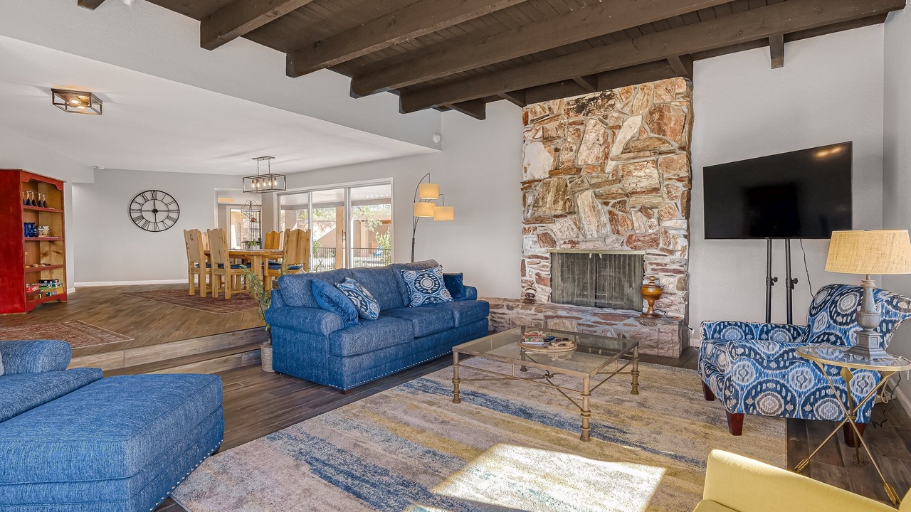 Photo of Livingroom in Cave Creek
