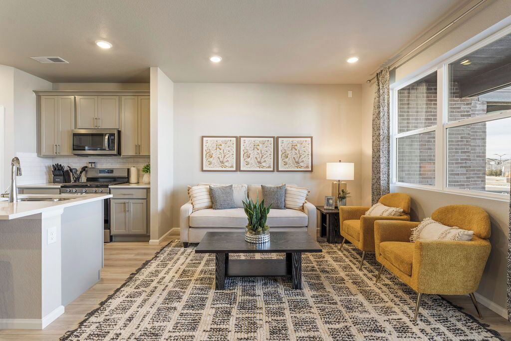 Photo of Livingroom in Aurora