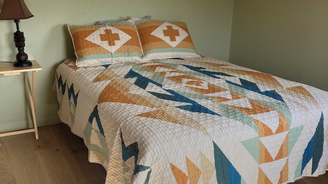 Photo of Bedroom in Torrey