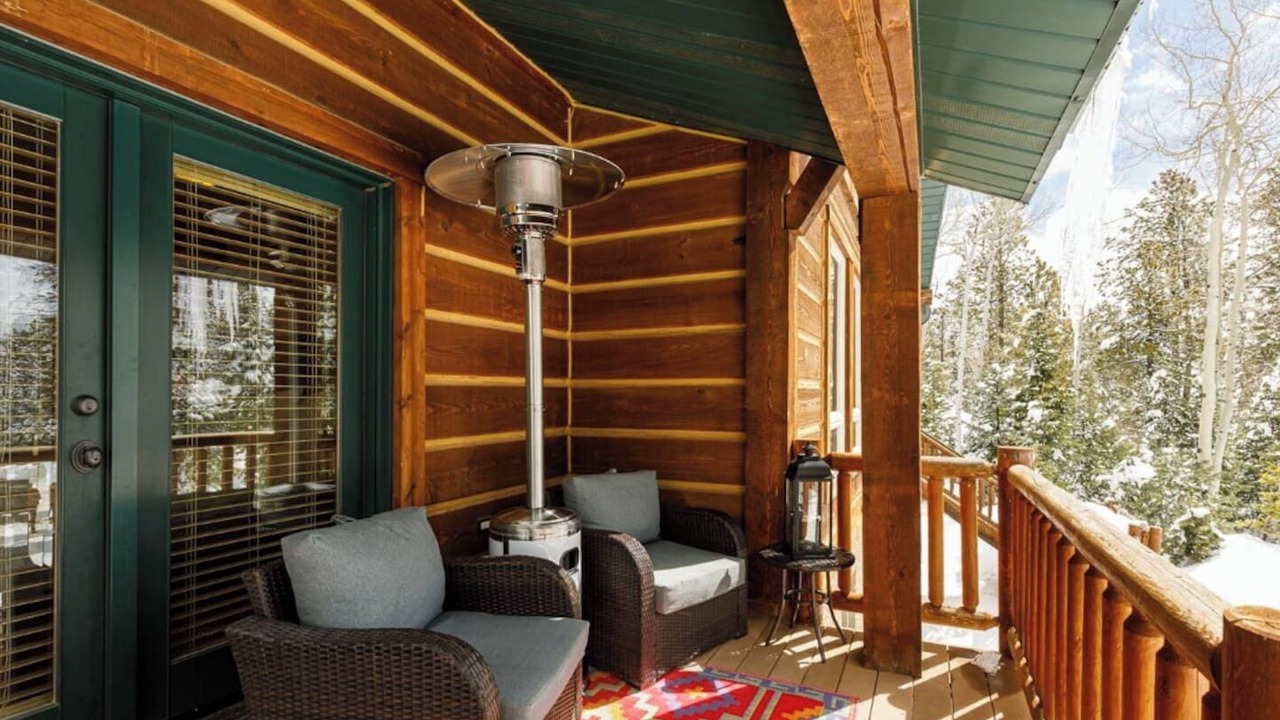 Photo of Outdoor in Meadow View Heights