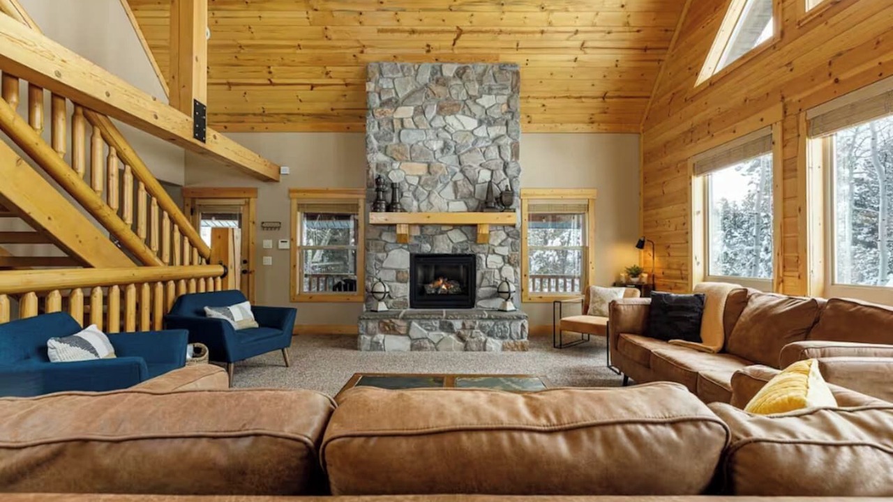 Photo of Livingroom in Meadow View Heights