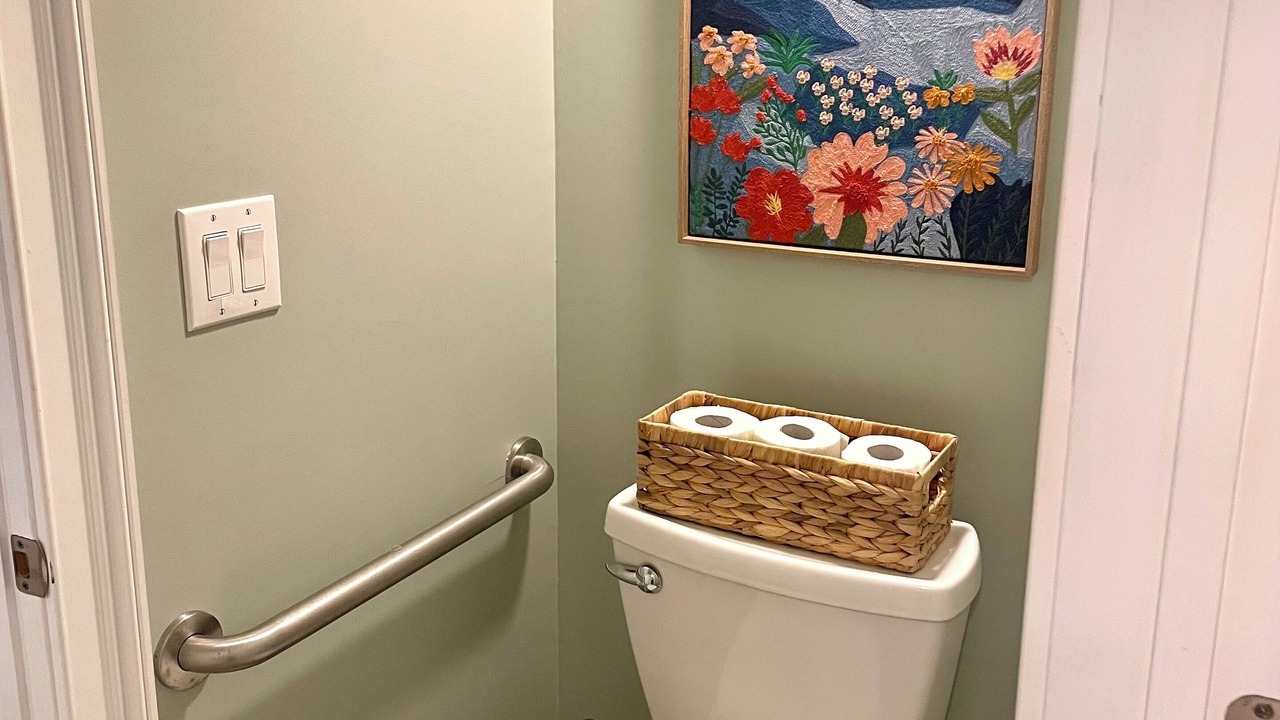 Photo of Bathroom in Glade Valley