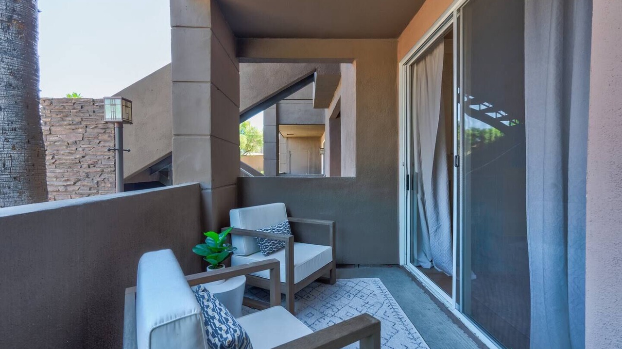 Photo of Patio Balcony in Paradise Valley Village