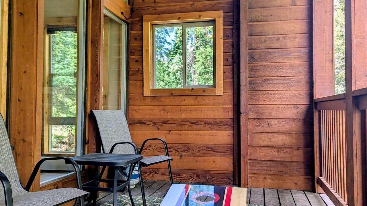 Photo of Bedroom in Columbine Lake