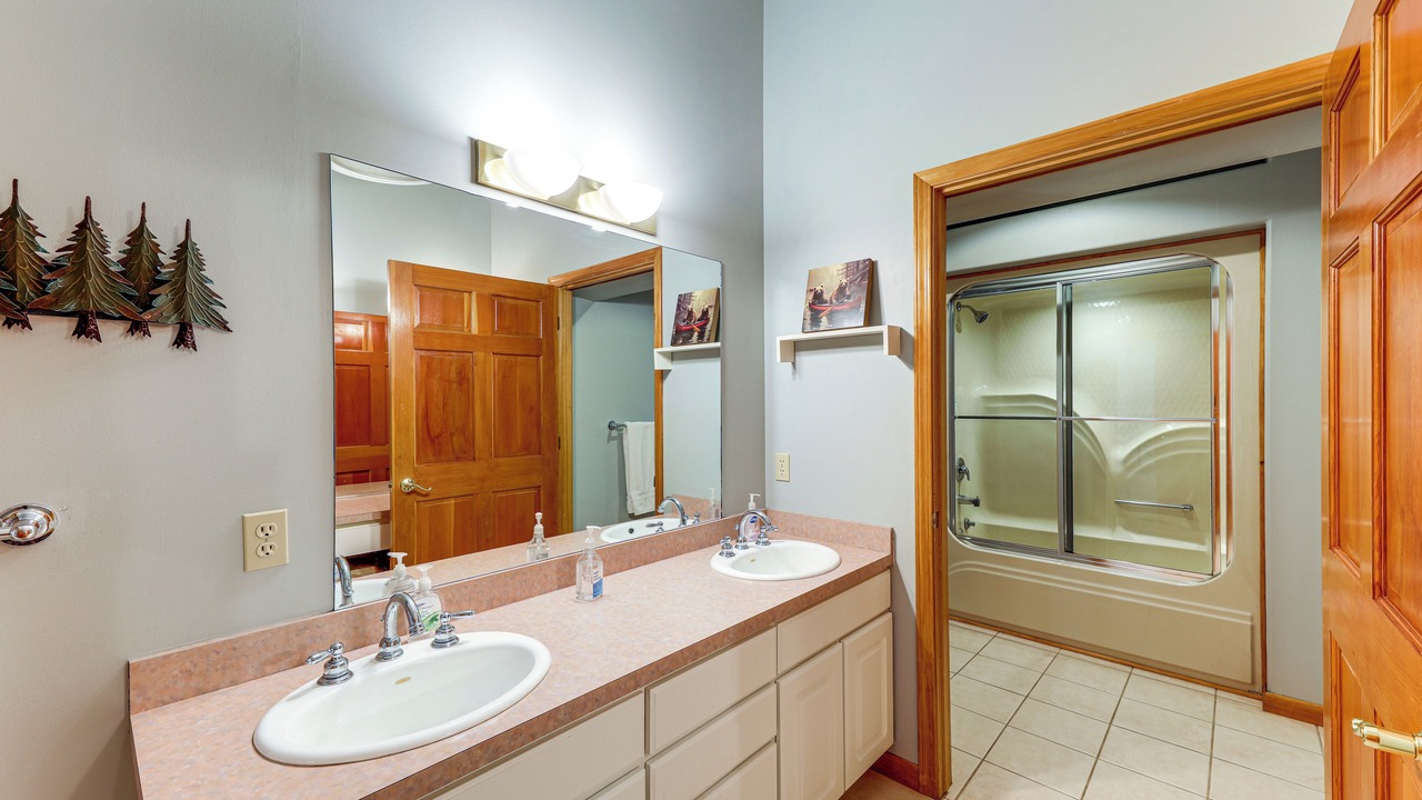 Photo of Bathroom in Ronan