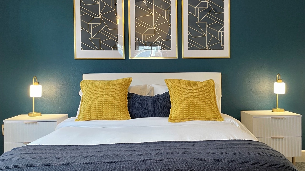 Photo of Bedroom in Old North Boulder