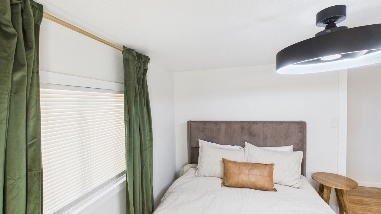 Photo of Bedroom in South Richland