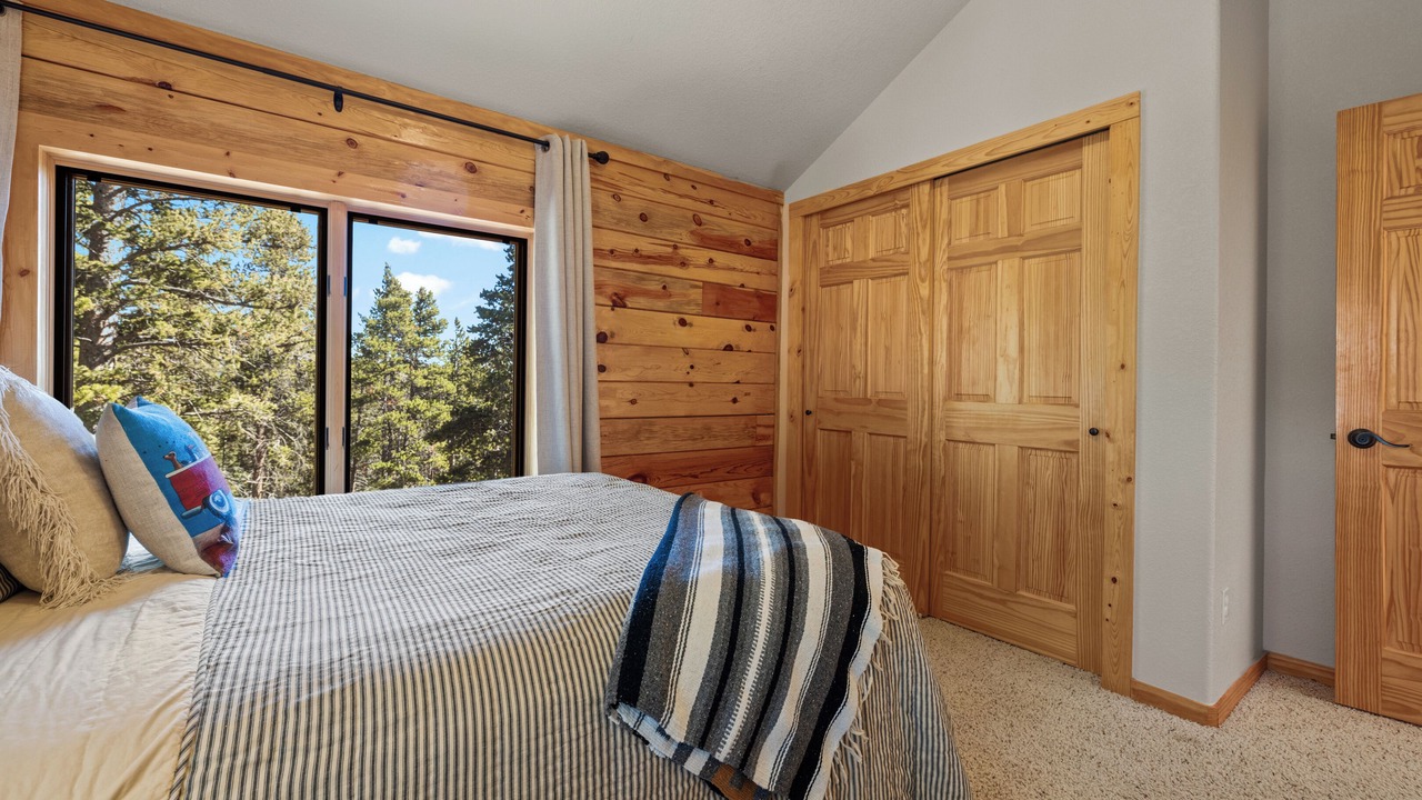 Photo of Bedroom in Valley of the Sun