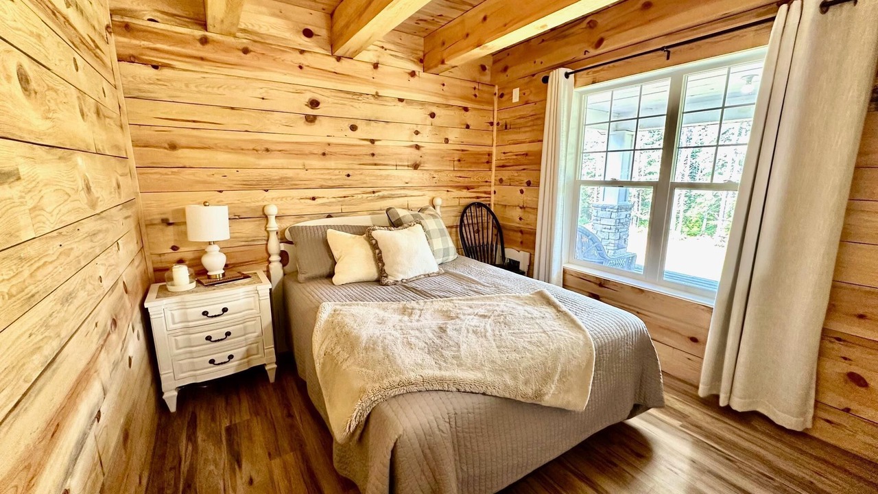 Photo of Bedroom in Salol