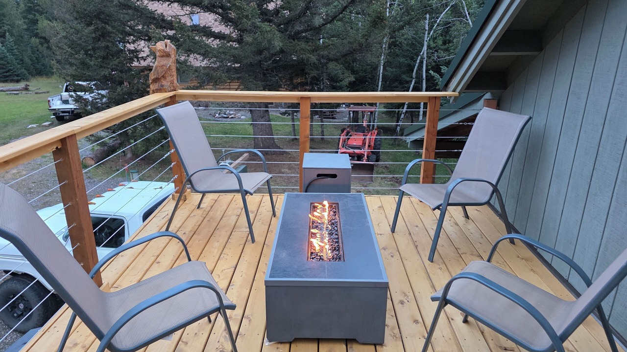 Photo of Patio Balcony in Wilsall