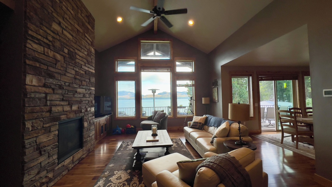Photo of Livingroom in Polson
