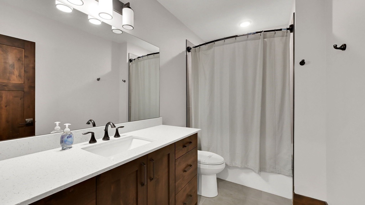 Photo of Bathroom in Wolf Creek