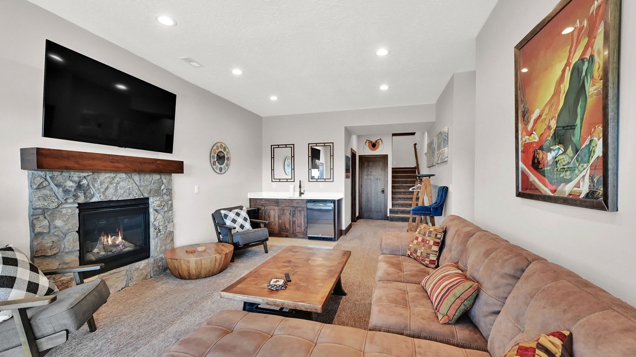 Photo of Livingroom in Wolf Creek