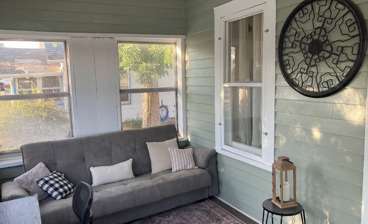 Photo of Livingroom in Laurel