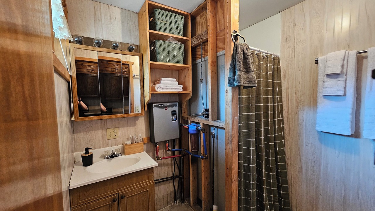Photo of Bathroom in Mosby