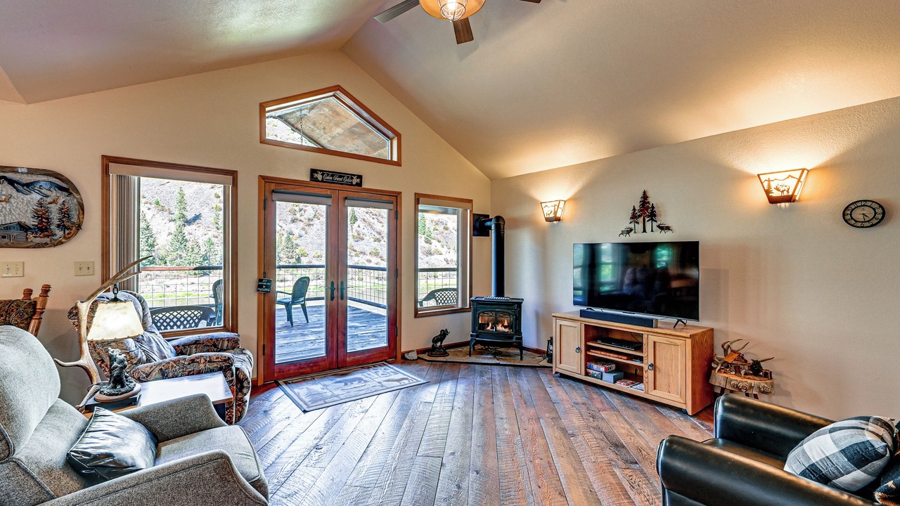 Photo of Bedroom in Superior
