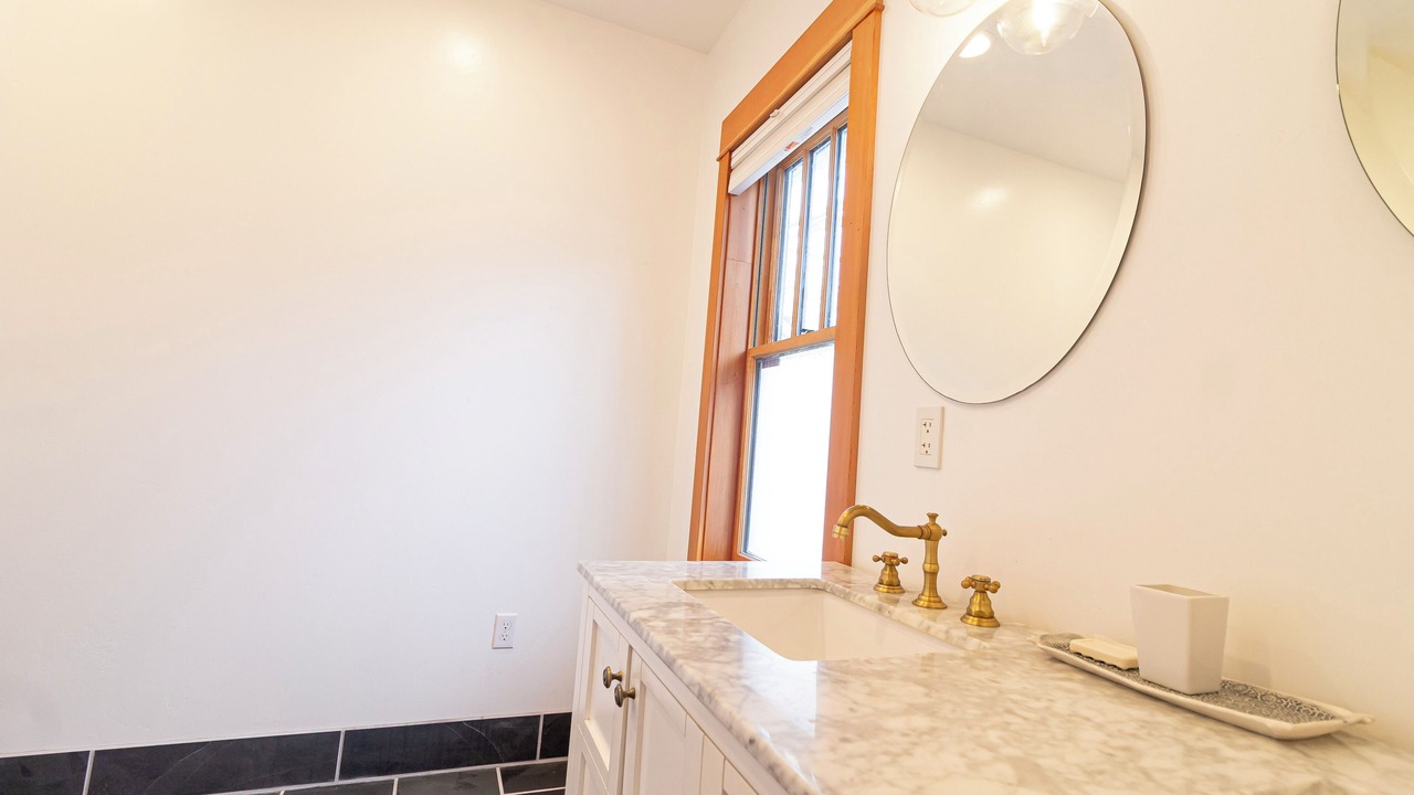Photo of Bathroom in Lower Rattlesnake