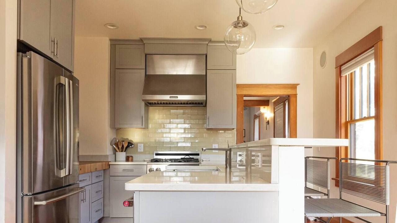 Photo of Kitchen in Lower Rattlesnake