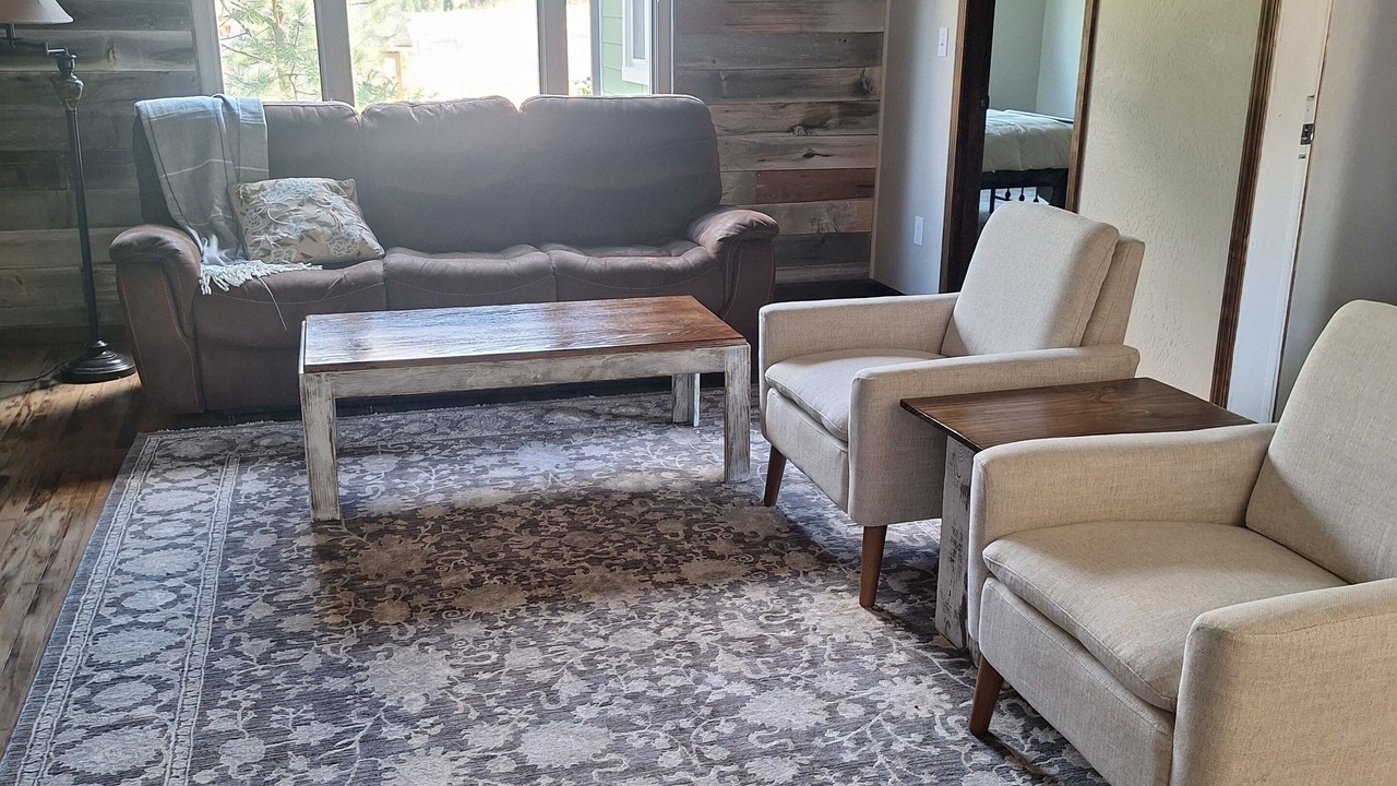 Photo of Livingroom in Jefferson County