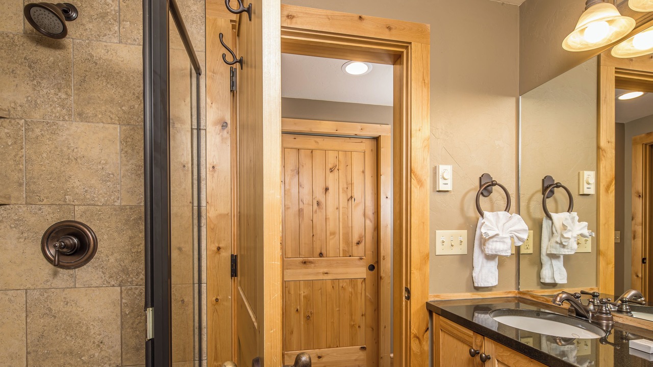 Photo of Bathroom in Powder Ridge