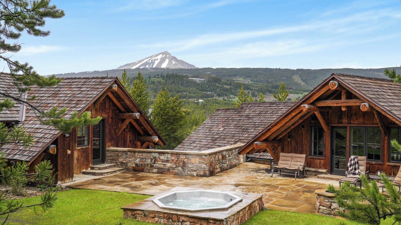 Photo of Outdoor in Spanish Peaks