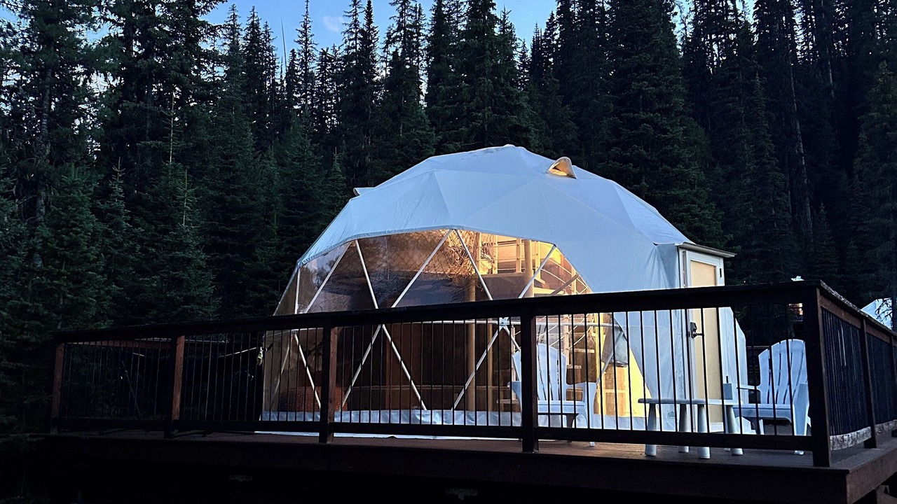 Photo of Patio Balcony in West Glacier