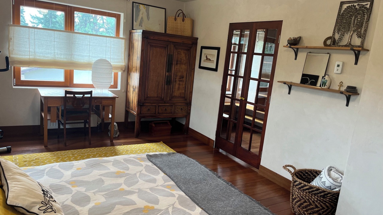 Photo of Bedroom in Upper Rattlesnake