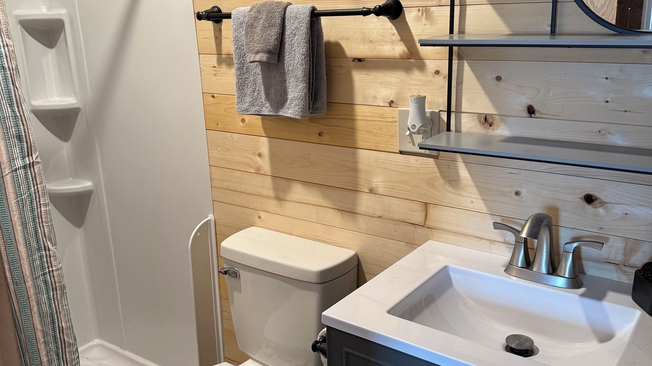 Photo of Bathroom in Browning