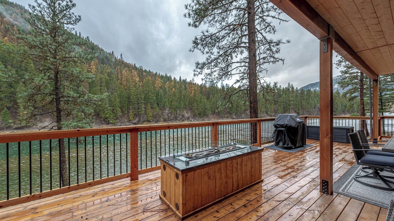 Photo of Patio Balcony in Sanders County