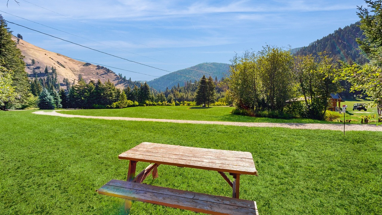 Photo of Outdoor in Sula