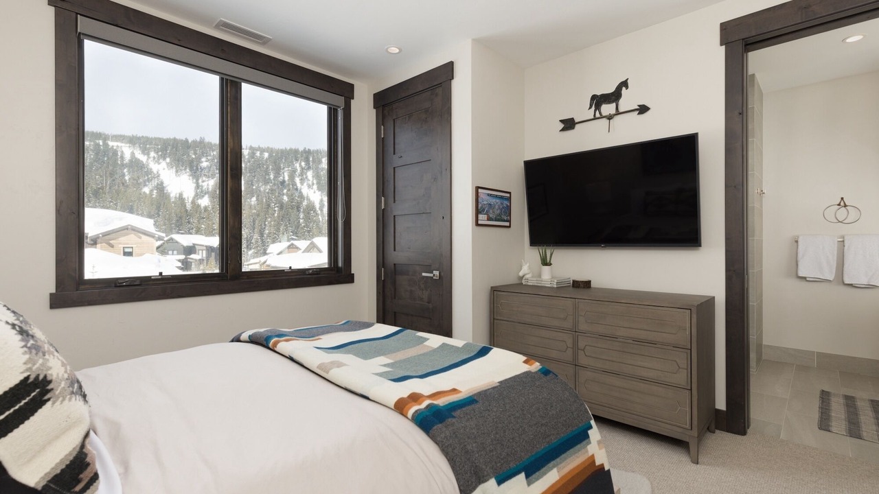 Photo of Bedroom in Spanish Peaks