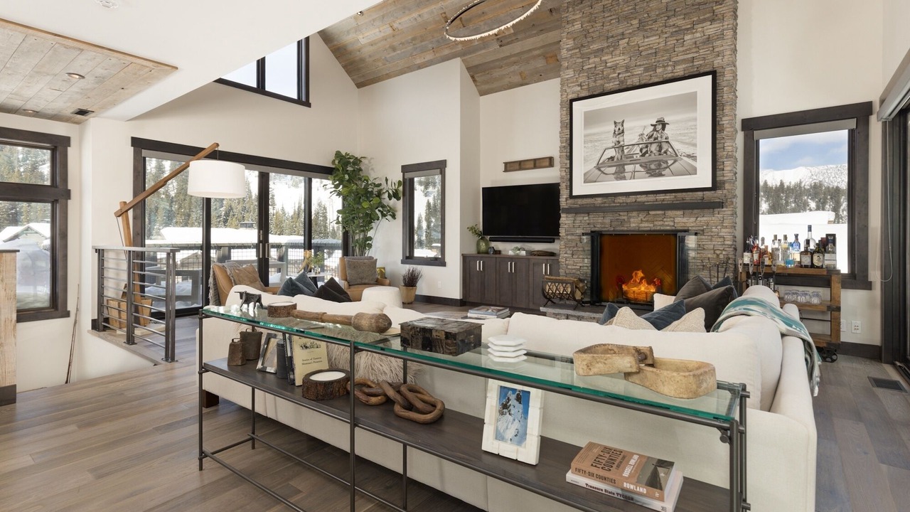 Photo of Livingroom in Spanish Peaks