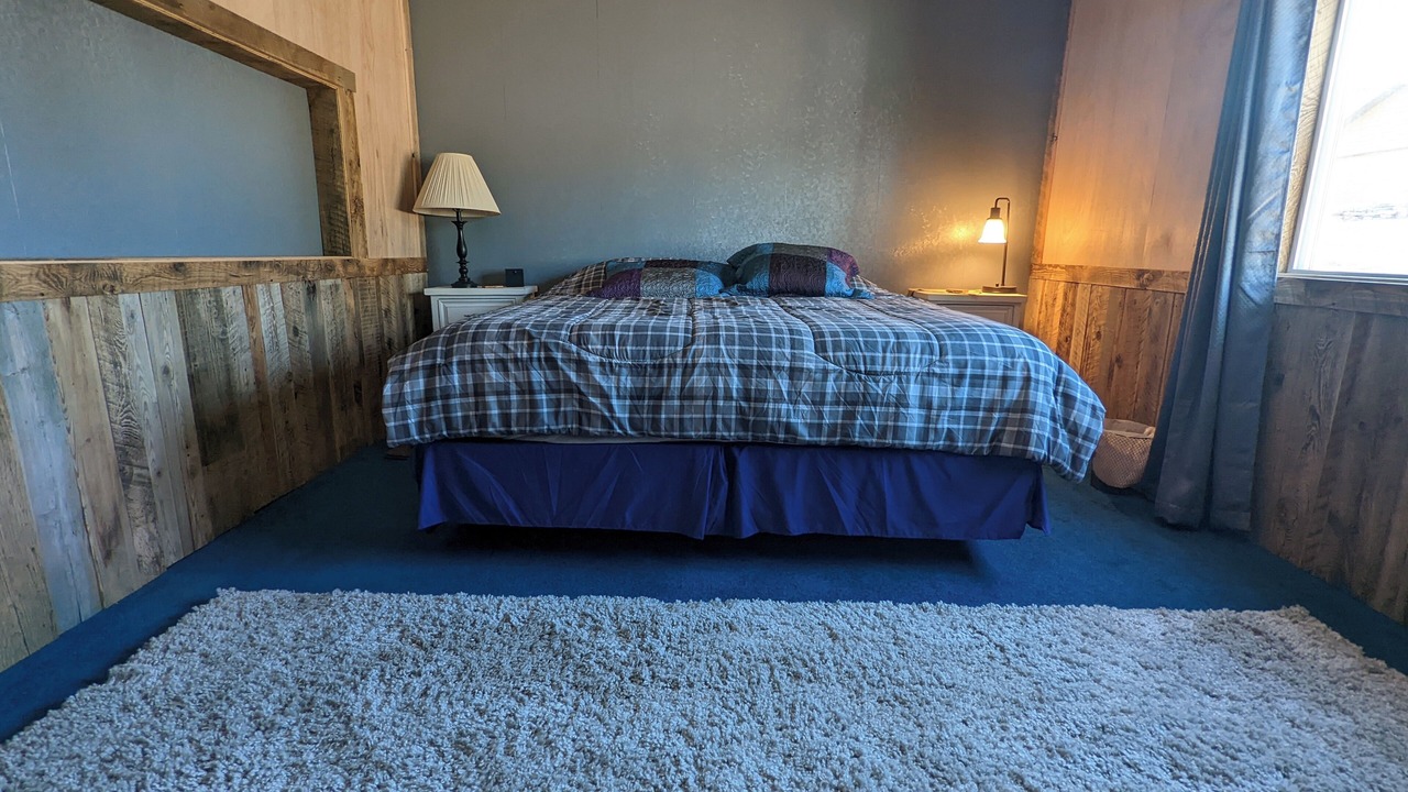 Photo of Bedroom in White Sulphur Springs