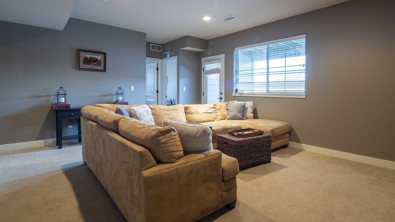 Photo of Livingroom in Silvercreek
