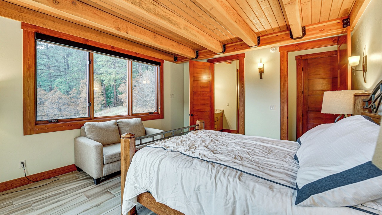 Photo of Bedroom in Bayfield