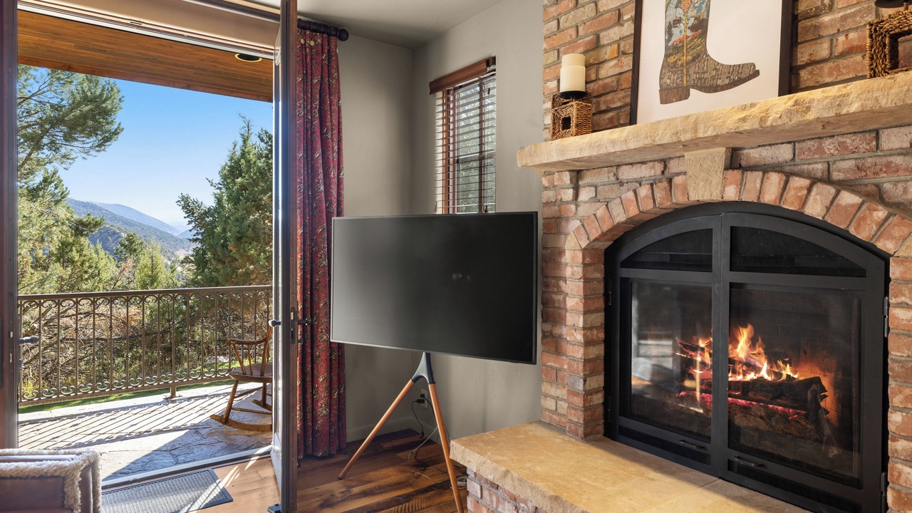 Photo of Livingroom in Basalt