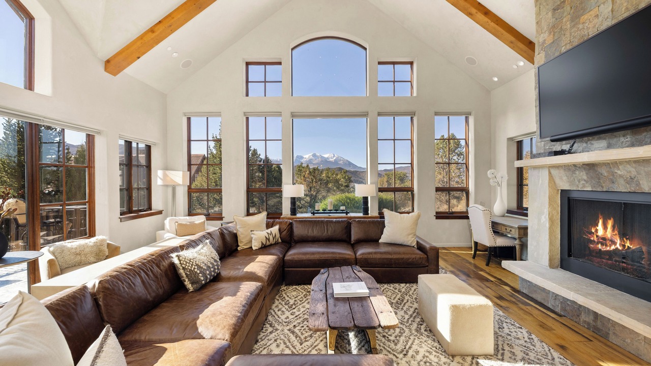 Photo of Livingroom in Basalt