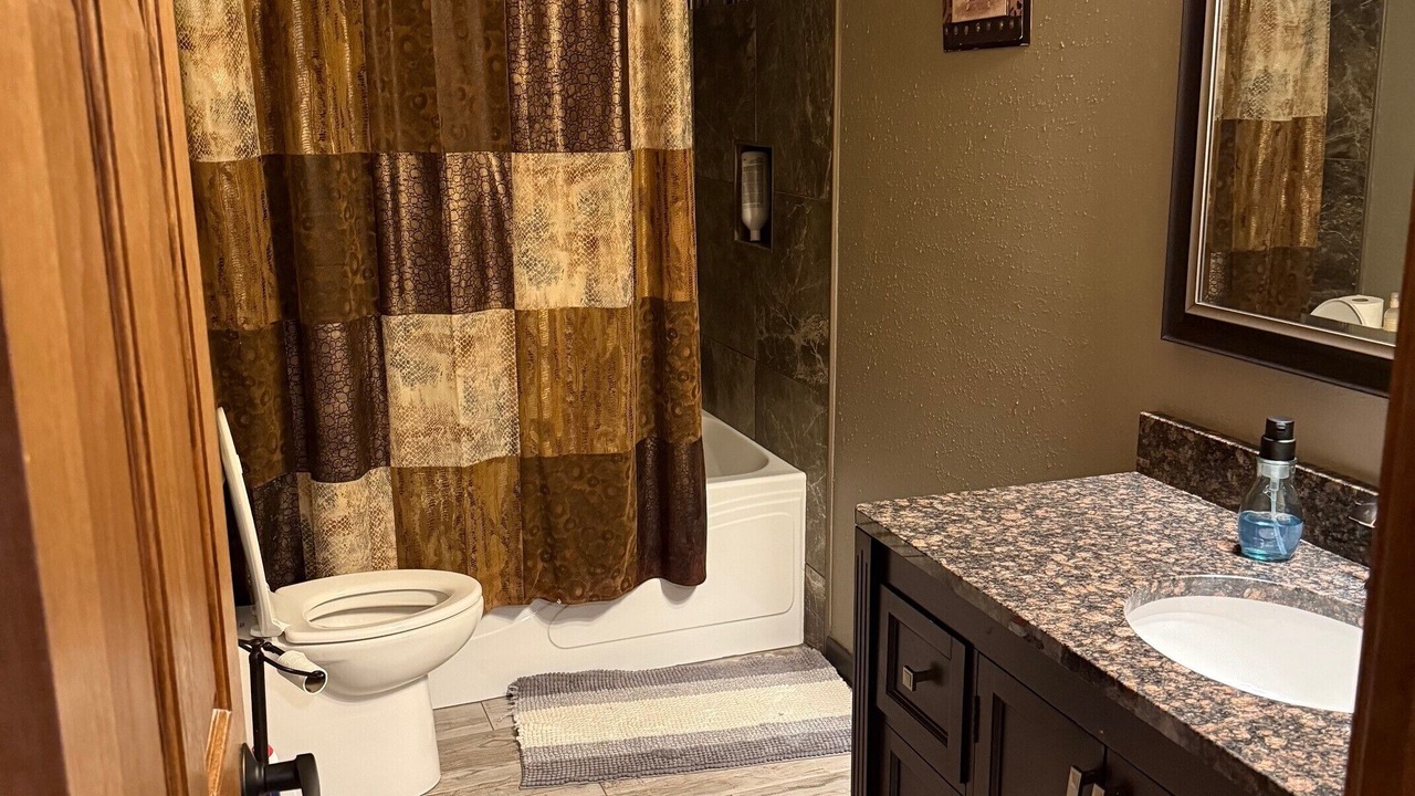 Photo of Bathroom in Richwood