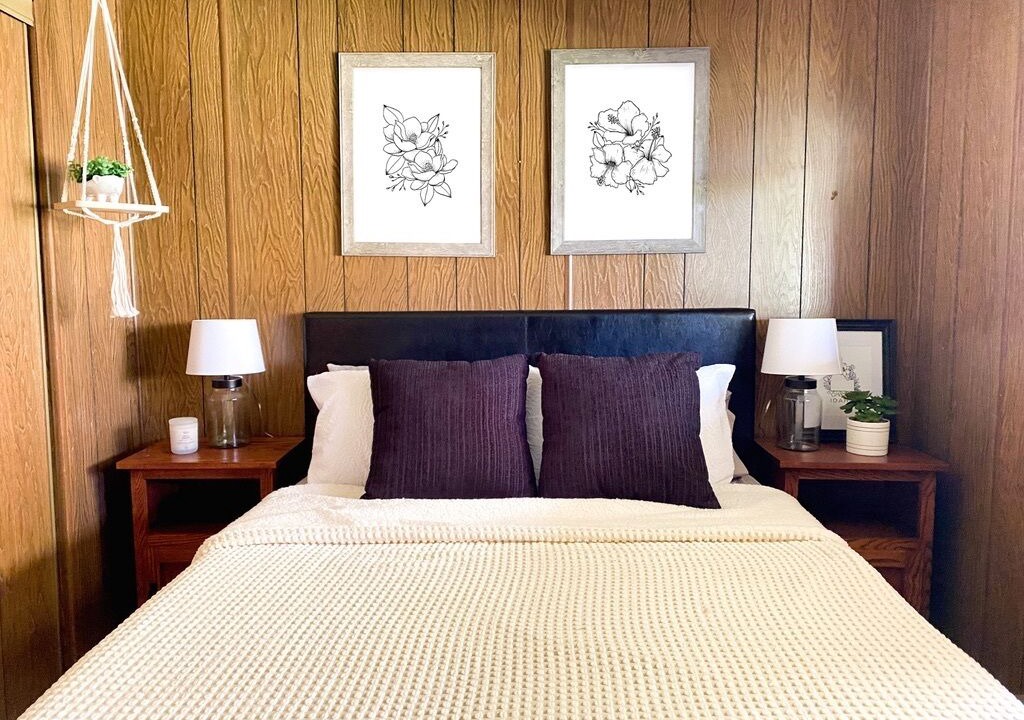 Photo of Bedroom in Garden Valley