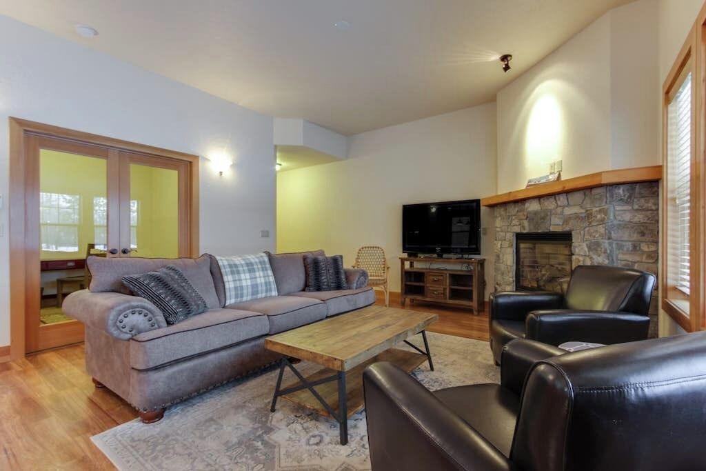 Photo of Livingroom in Dover Bay