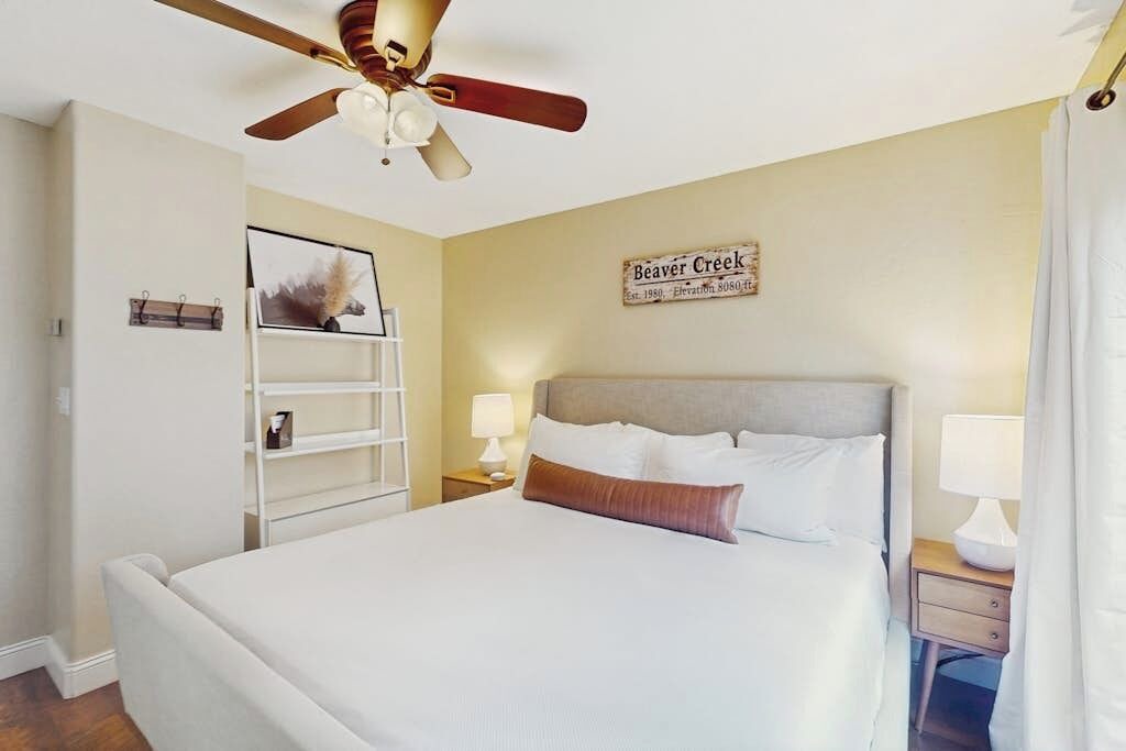 Photo of Bedroom in Edwards