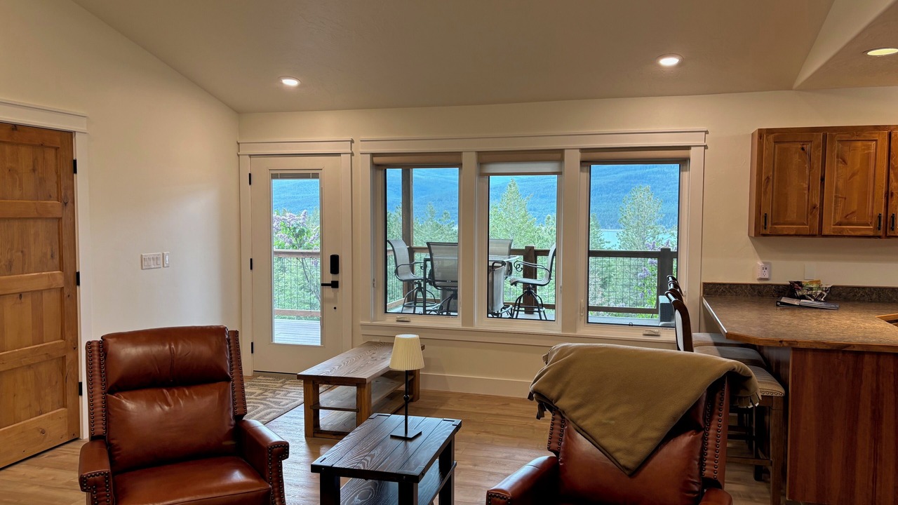 Photo of Livingroom in Rexford
