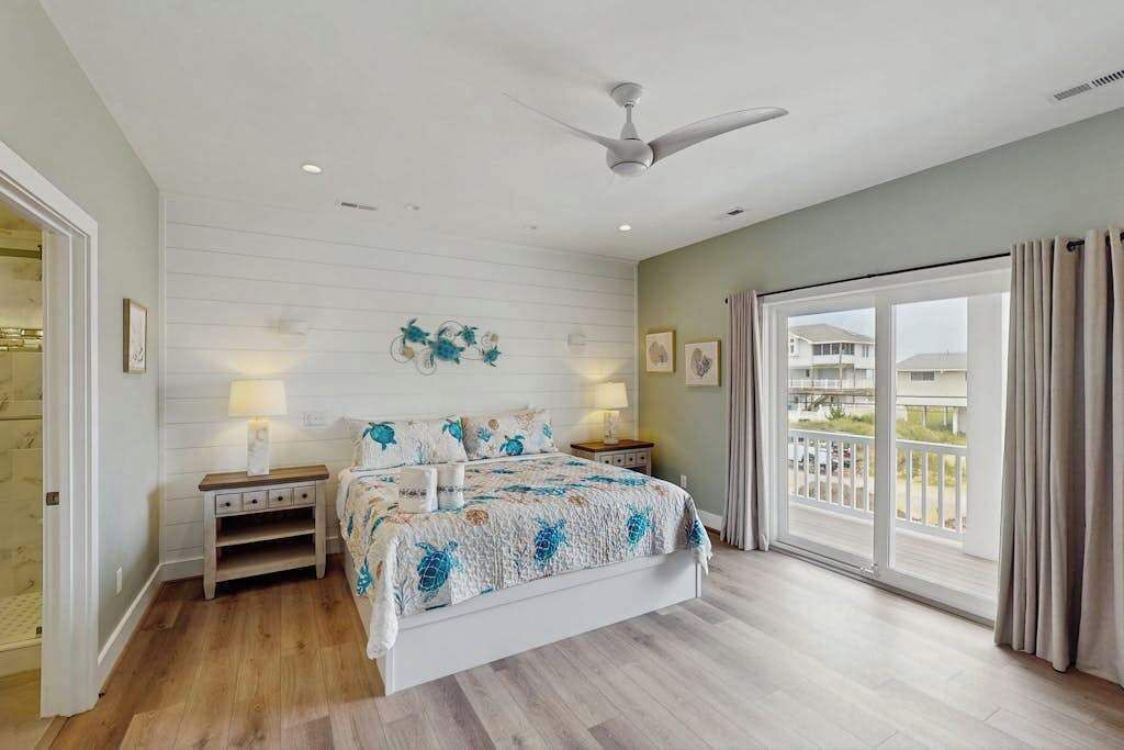 Photo of Bedroom in Sandbridge