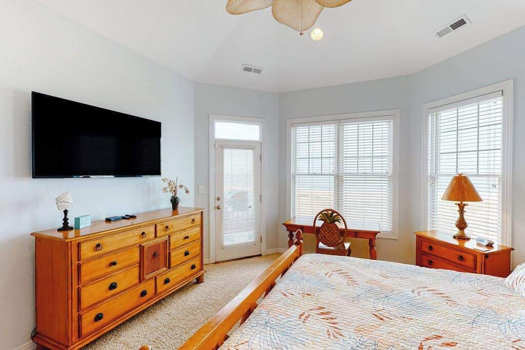 Photo of Bedroom in Sandbridge
