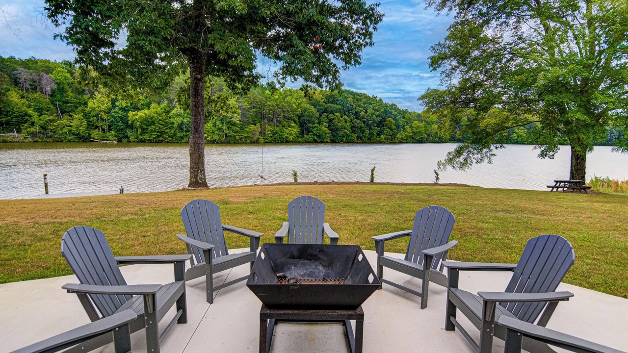 Photo of Outdoor in Stokes