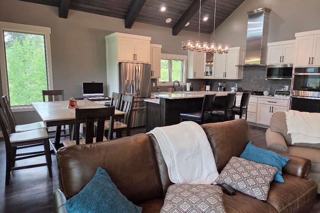 Photo of Livingroom in Bayfield