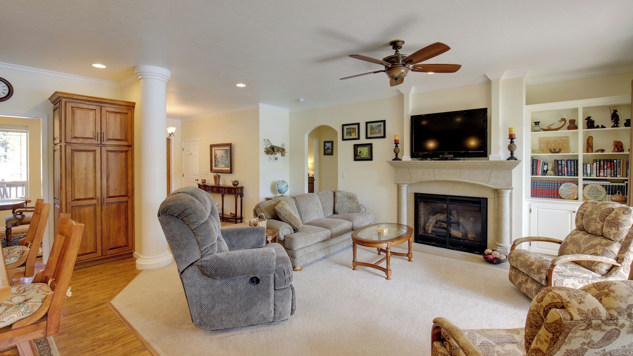 Photo of Livingroom in Thompson Falls